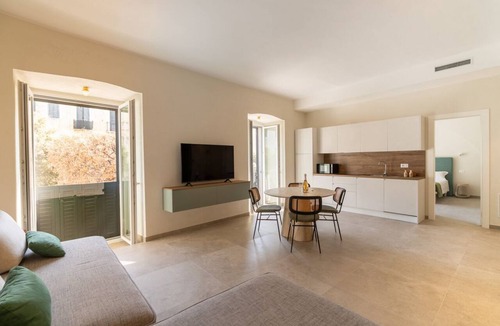 Trani Apartment | GuestHost - Stylish and comfortable of approximately 55 sqm apartment, accommodating up to 4 people, on the first floor of a four-story building with NO elevator (access via stairs).The property is located a stone's throw from Trani's city center and the