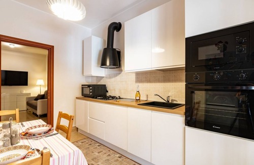 Trani Apartment | GuestHost - The House of Pines