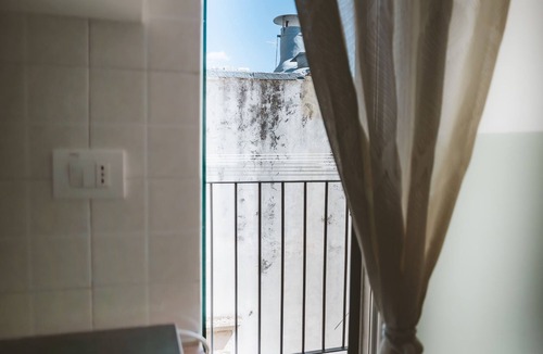 Terlizzi Apartment | Heart of Home Apt: room and kitchen in Terlizzi near Bari airport and the sea