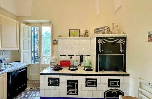 Santa Caterina House | Historic Liberty villa with private park and pool