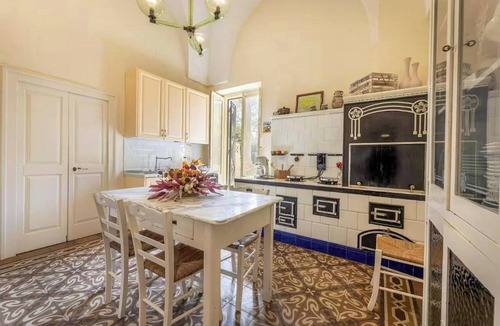 Santa Caterina House | Historic Liberty villa with private park and pool
