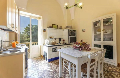 Santa Caterina House | Historic Liberty villa with private park and pool
