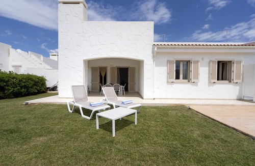 Ostuni Apartment | Holiday Apartment "Villa Katia - Villanova di Ostuni" with Private Terrace & Wi-Fi