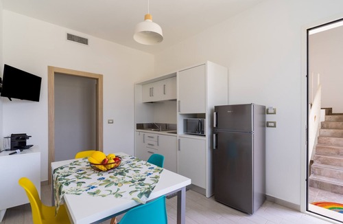 Galatone Apartment | Holiday Apartment "Le Scuderie 1" with Shared Pool, Shared Terrace & Wi-Fi
