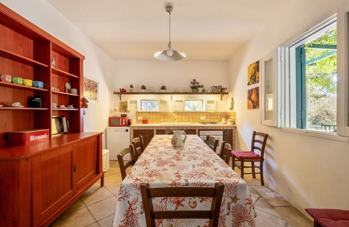 Sannicola Villa | Holiday Home 'A Few Minutes from the Sea' with Large Fenced Garden, Wi-Fi & Air Conditioning