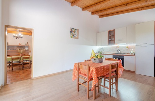 Avola House | Holiday Home 'Ciumara East' with Private Terrace, Wi-Fi and Air Conditioning