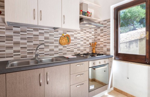 Paduledda House | Holiday Home "Fantastico Quadrilocale Vista Mare" with Sea View
