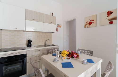 Porto Cesareo House | Holiday Home 'Luna Rossa Salento - Casa Rossa' with Sea View, Jacuzzi & Wi-Fi