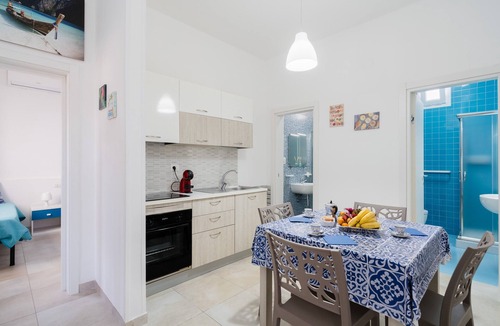 Porto Cesareo House | Holiday Home 'Luna Rossa' with Private Terrace, Wi-Fi and Air Conditioning