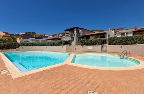 Badesi Villa | Holiday Home "Nuages" with Shared Pool and Private Terrace