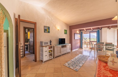 Baia Caddinas House | Holiday Home 'Stefano' with Sea View, Private Terrace and Wi-Fi
