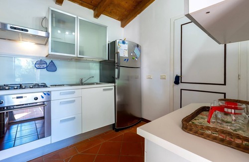 Stintino House | Holiday Home 'Villa Rosa with Private Pool', Wi-Fi and Air Conditioning