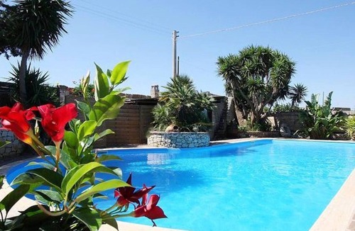 Castrignano del Capo Apartment | Homerez - Nice appartement 4 km away from the beach for 4 ppl. with shared pool