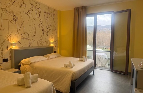 Latronico Hotel | HOTEL PICCOLO PARADISO
