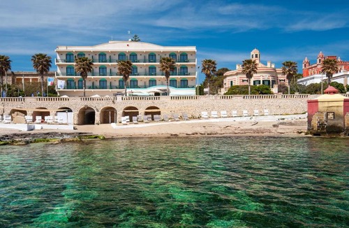 Santa Maria di Leuca Hotel | HOTIDAY Leuca Lungomare