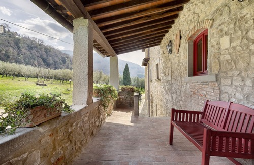 Pelago Apartment | Il Focolare – Spacious Apartment in Farmhouse with Private Terrace and Pool