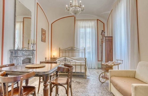 Angri Apartment | Il Mosaico Family Home near Pompeii