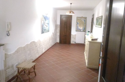 Giorgilorio House | Independent apartment with garage. Special prices.