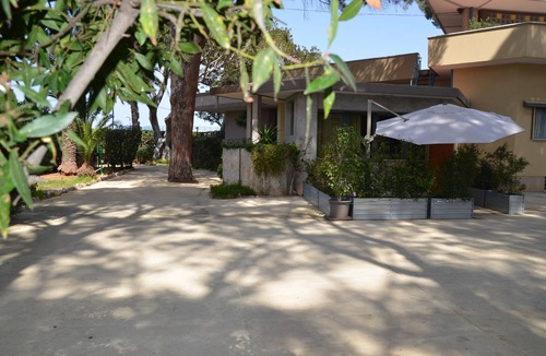 Mondello Apartment | Independent studio apt in elegant Villa in Mondello (Palermo-Italy), beachfront