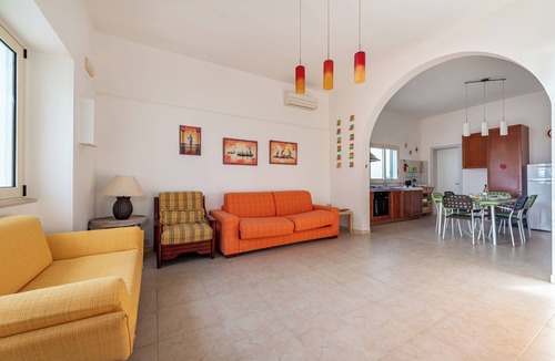 Capilungo House | Kallisti Beach House With Private Garden