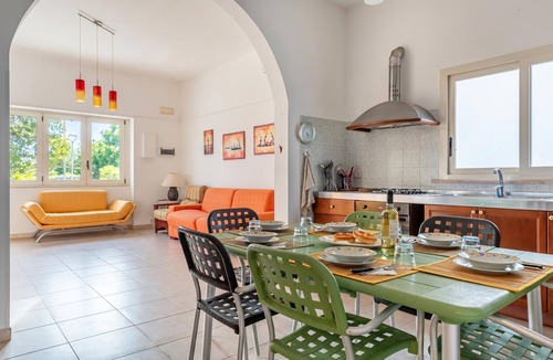 Capilungo House | Kallisti Beach House With Private Garden