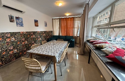 Montecalvario Apartment | La Bella Napoli house apartment with 3 bedrooms