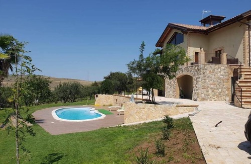 Melfi Bed & Breakfast | La Bella Vista