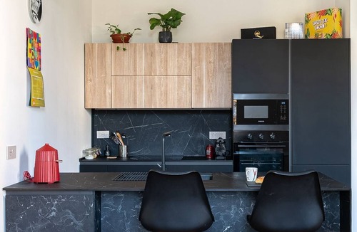 Bagnoli Apartment | La casa di Joy - One Bedroom Apartment, Sleeps 4