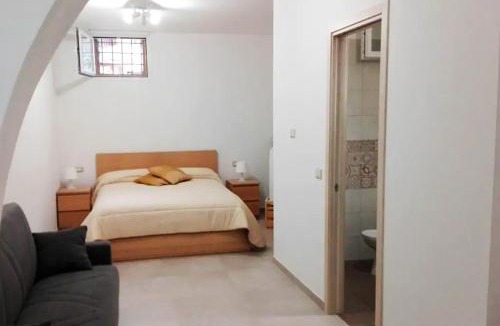 Rione Duomo Apartment | La Dimora dei Longobardi Studio Apartment
