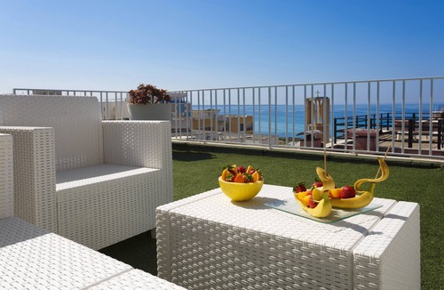 Il Monte Apartment | LAST MINUTE DEAL - SEA FRONT PENTHOUSE GALLIPOLI SALENTO WITH 250SQM TERRACE