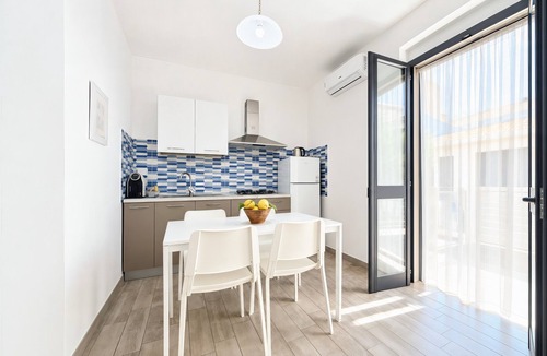 Mattinata Apartment | Le Case Di Chri Apartment with Wi-Fi and Air Conditioning