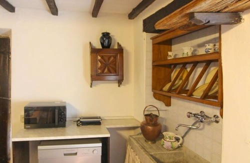 Pieve di Chio Apartment | Lovely apartment for 4 guests with pool, WIFI, TV and balcony