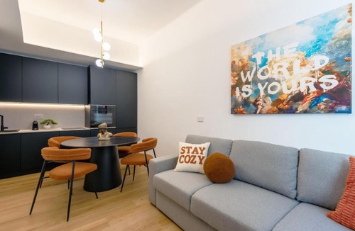 Genoa Historical Centre Apartment | Luccoli17 - Elegant City Escape with WiFi 1Gbps, Elevator, AC - Genoa Historical Center