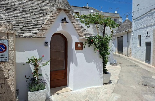 The Trulli of Alberobello Apartment | Mason & Stone