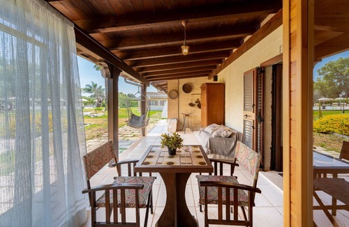 Carpignano Salentino Apartment | Masseria Giamarra Junior Suite Room with Shared Pool, Wi-Fi and Air Conditioning