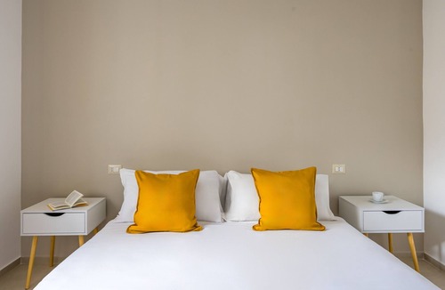 Montecalvario Bed & Breakfast | Montesanto View Room 1 by Wonderful Italy