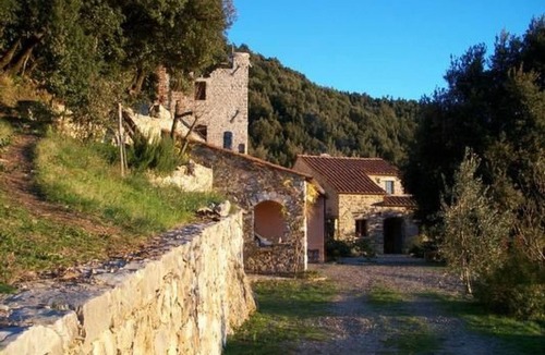 Tortorella House | Natursteinhaus mit Panoramablick zum Meer by Interhome