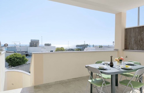 Torre Vado Apartment | Nice apartment for 10 guests with A/C, TV, terrace and pets allowed