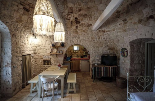 L'Assunta Apartment | Nice apartment for 4 guests with A/C, WIFI, pool and TV, close to Alberobello