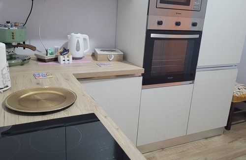 Taranto Apartment | Nice house