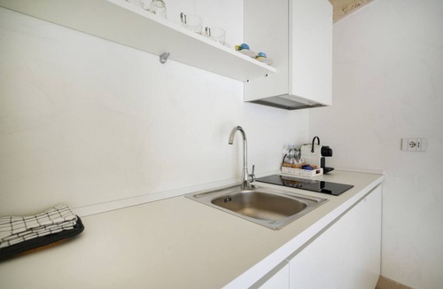 Torre a Mare Apartment | Palazzo della Torre 003 - Historical modern stay