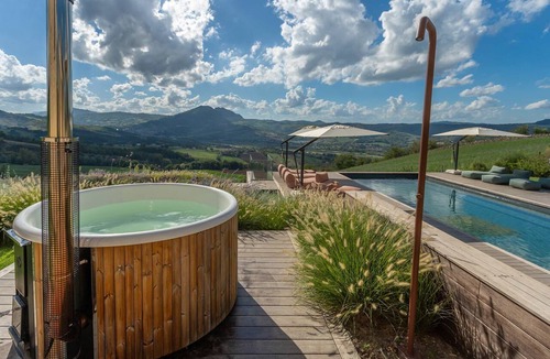 San Leo Villa | Palazzo Serre - Villa in the Countryside with Pool