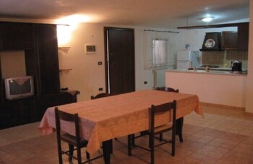 Oria Apartment | Piccolo 2 apartment in complex with ample parking 15min from the sea