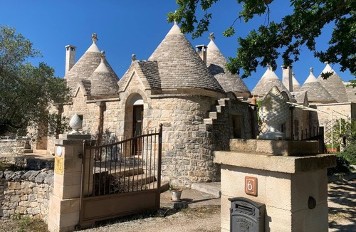 Cisternino House | PRICKLY PEAR - Cone Life