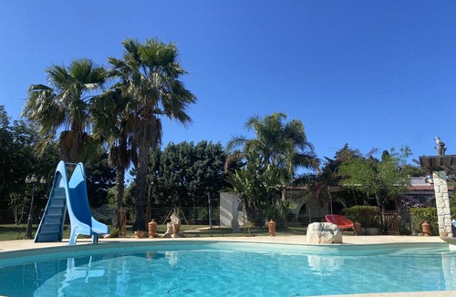 San Vito dei Normanni Villa | Private Villa with large gardens, pool and swim up bar
