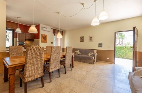 Pizzo Villa | Private Villa with WIFI, private pool, A/C, TV, pets allowed, panoramic view, close to Gallipoli