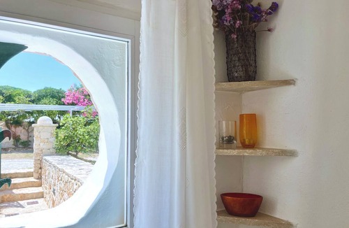 Villanova Apartment | Refined & Charming Garden Suite directly by the Sea – for 2 Guests