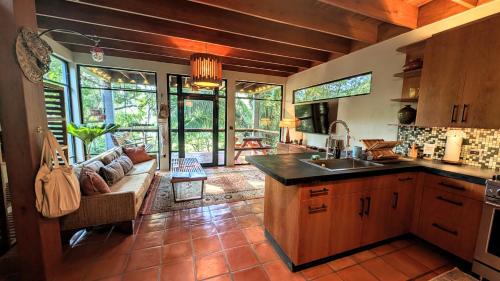 San Ignacio House | RiverHill Hideaway
