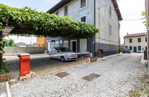 Dossobuono Apartment | Room 'Giulietta' with Wi-Fi