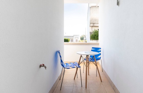 Melendugno Apartment | Room 'I 4 Venti - 2' with Private Terrace, Wi-Fi and Air Conditioning